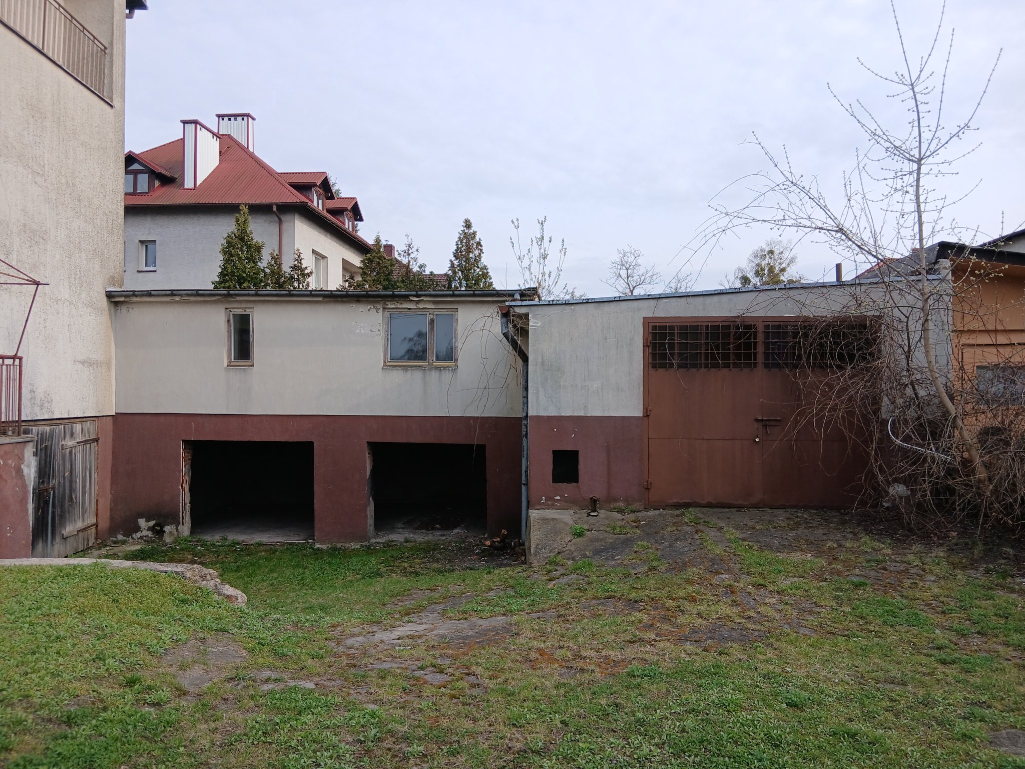 Wynajmę garaże / pomieszczenia gospodarcze — zdjęcie 1 z 7